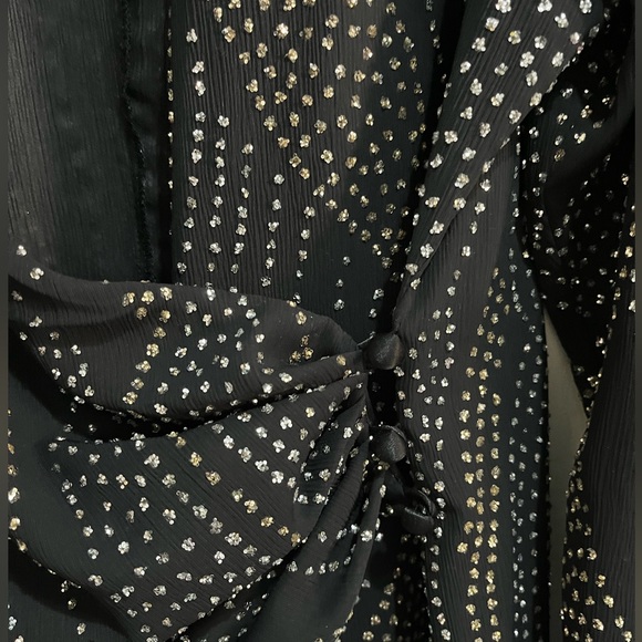 Anne Klein Shiny Long Sleeve Black Wrap Top in Size 12 - Picture 4 of 5